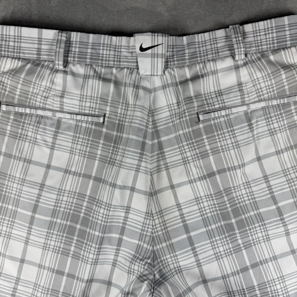 Nike Golf Shorts Mens‎ 34 Grey White Plaid Dri-FIT Stretch Performance